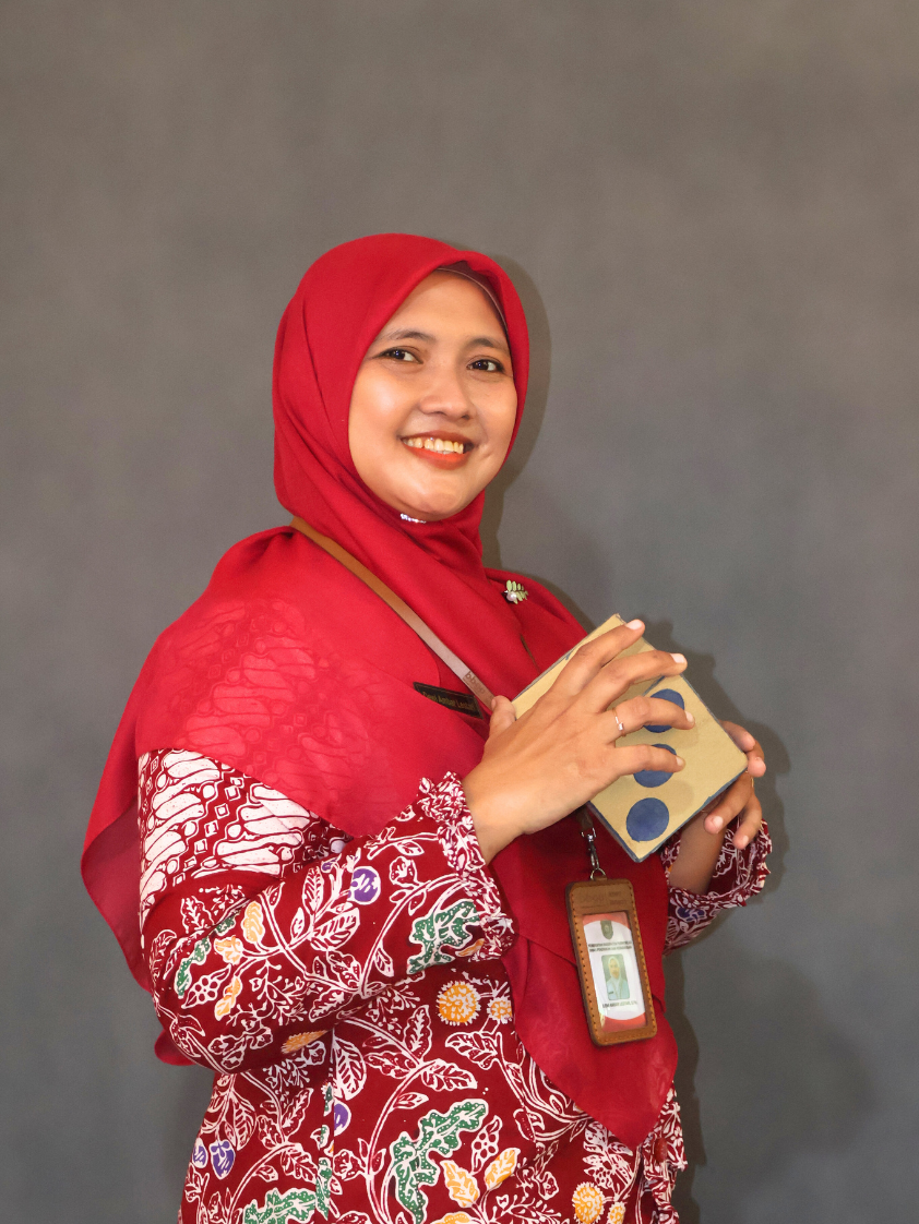 Dewi Ambar Lestari, S. Pd.